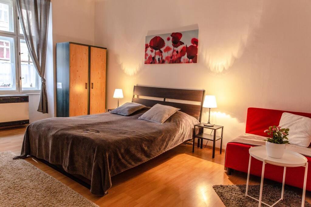 Cozy Apartment In Prague'S Best Area Zewnętrze zdjęcie